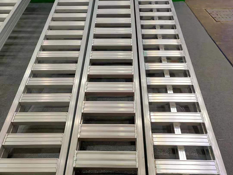 挖機(jī)用鋁梯